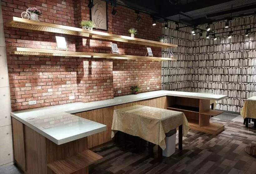 هاستل 蓮園旅舘 桃園店