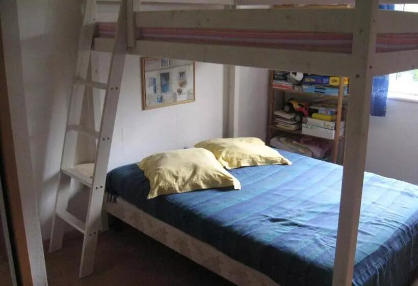 ベッドアンドブレックファースト Couette Et Cafe   Chambre Bleue