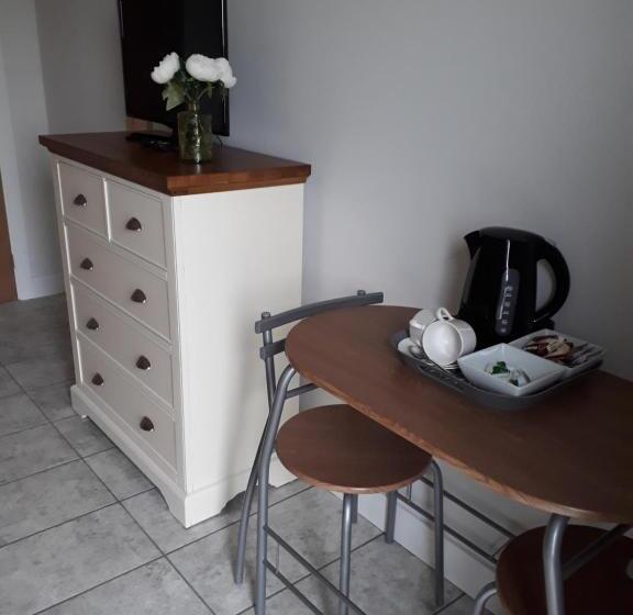 مبيت وإفطار Foxholes Accommodation