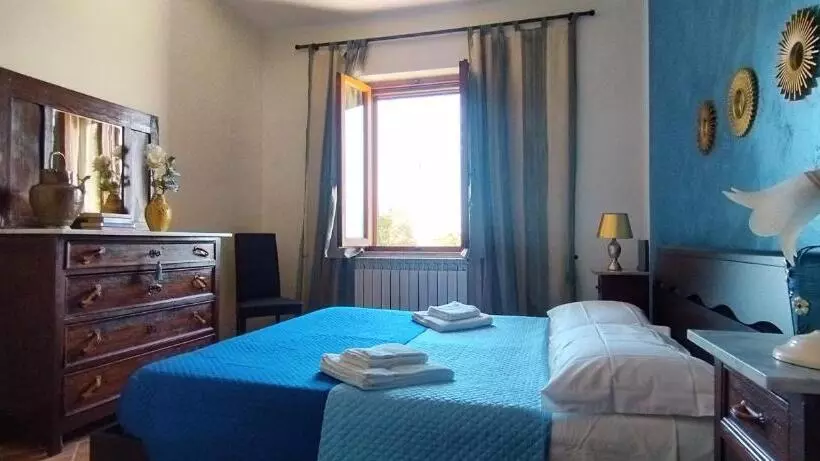 تختخواب و صبحانه La Casa Tra Gli Ulivi