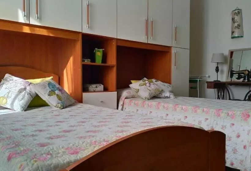 تختخواب و صبحانه La Casa Tra Gli Ulivi