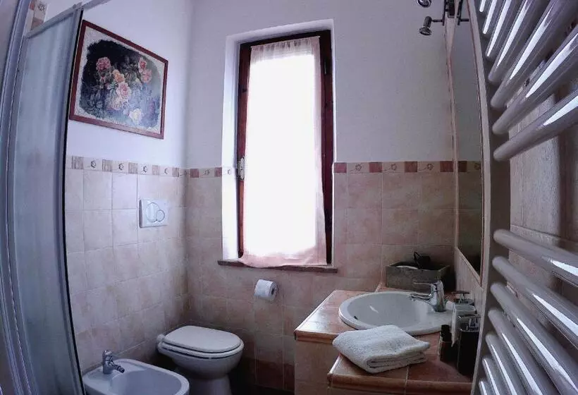 تختخواب و صبحانه La Casa Tra Gli Ulivi