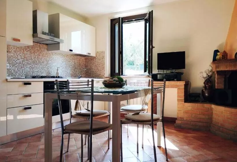 تختخواب و صبحانه La Casa Tra Gli Ulivi