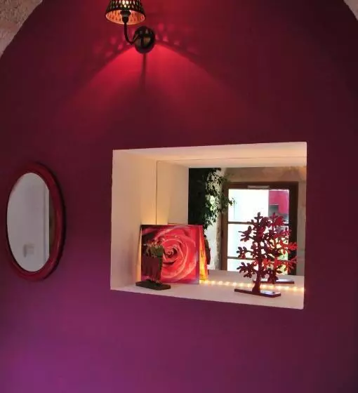 ベッドアンドブレックファースト La Voûte De Lapparan