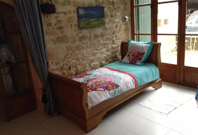 ベッドアンドブレックファースト La Voûte De Lapparan