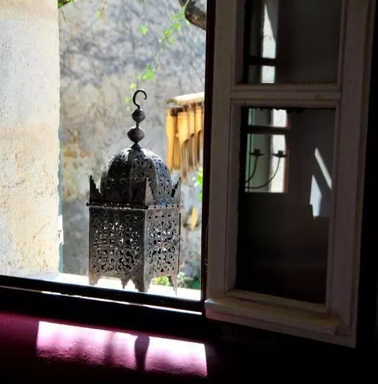 ベッドアンドブレックファースト La Voûte De Lapparan