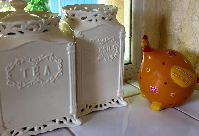 민박 La Voûte De Lapparan