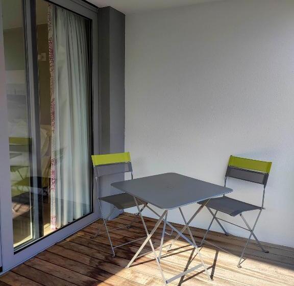 تختخواب و صبحانه Les Valcaprimontoises