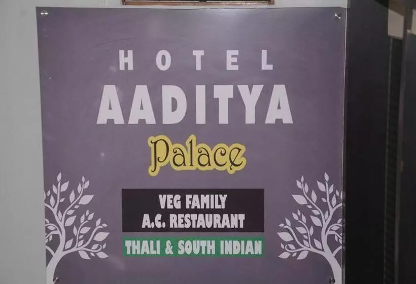 Hotelli Aaditya Palace