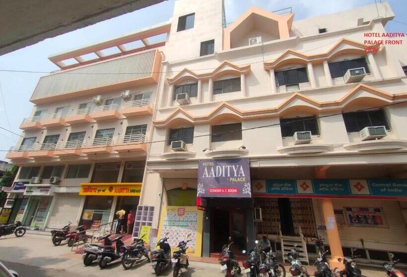 Hotelli Aaditya Palace