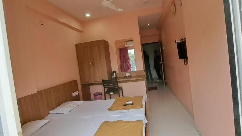 Hotelli Aaditya Palace