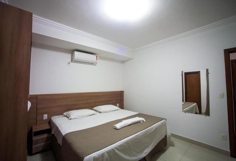 酒店 Centerminas Palace