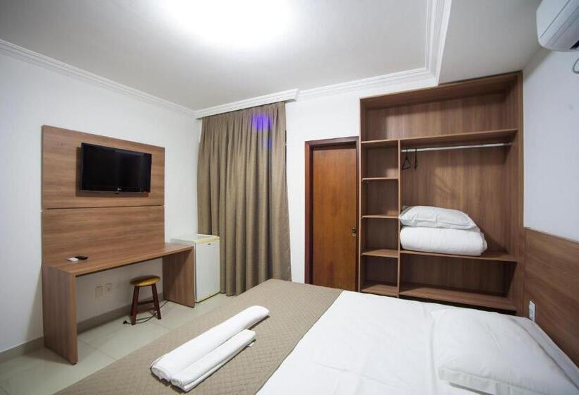 酒店 Centerminas Palace