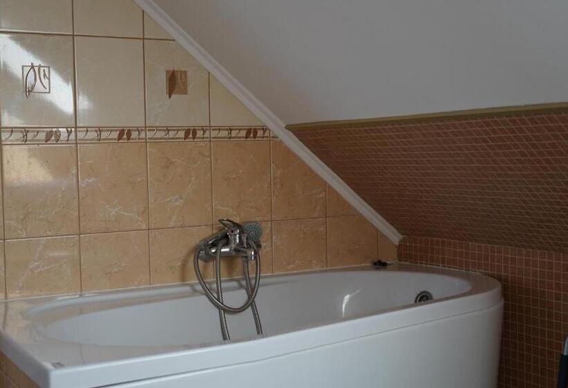 Hotel Gospodarstwo Agroturystyczne Biebrzanska Goscina