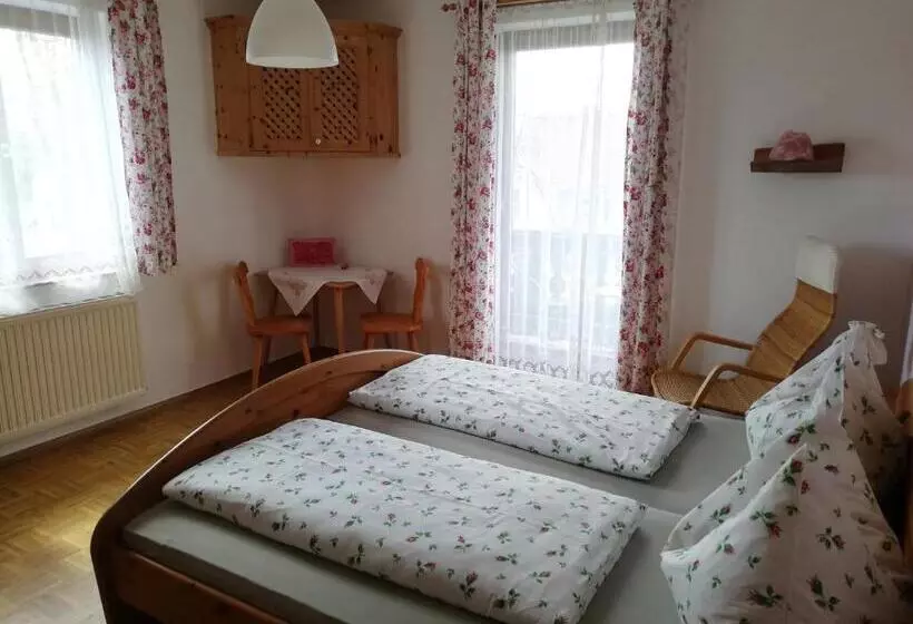 ホテル Ferienwohnung Wachmann