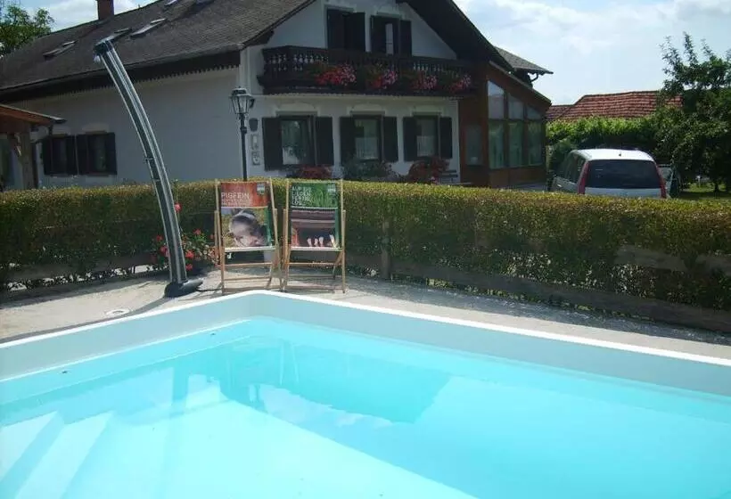ホテル Ferienwohnung Wachmann