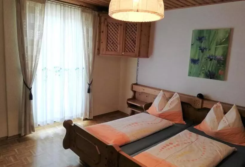 ホテル Ferienwohnung Wachmann