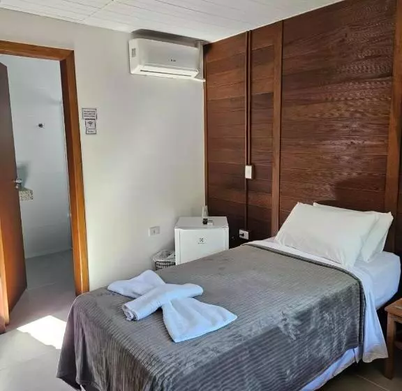 هتل Pousada Villa Encantada Ilha Do Mel