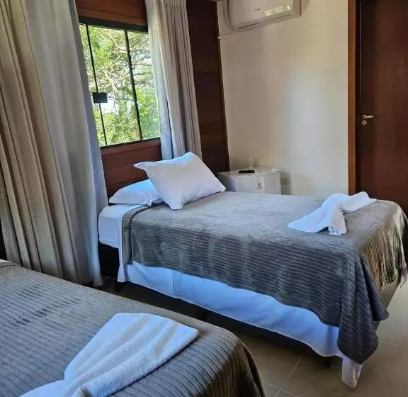 هتل Pousada Villa Encantada Ilha Do Mel