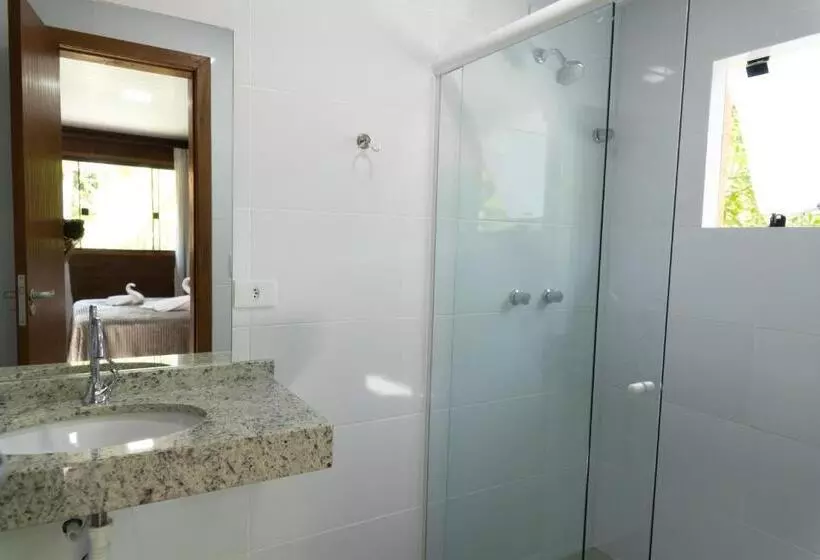هتل Pousada Villa Encantada Ilha Do Mel