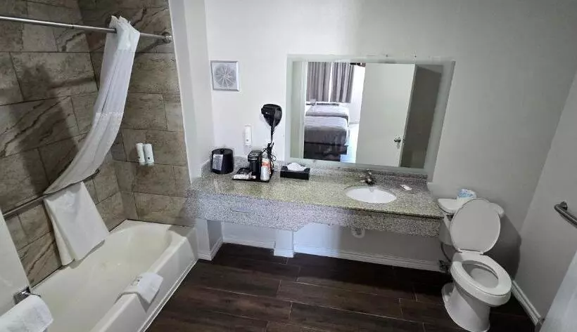 Hotelli Quality Inn & Suites Port Lavaca Near Lighthouse Beach