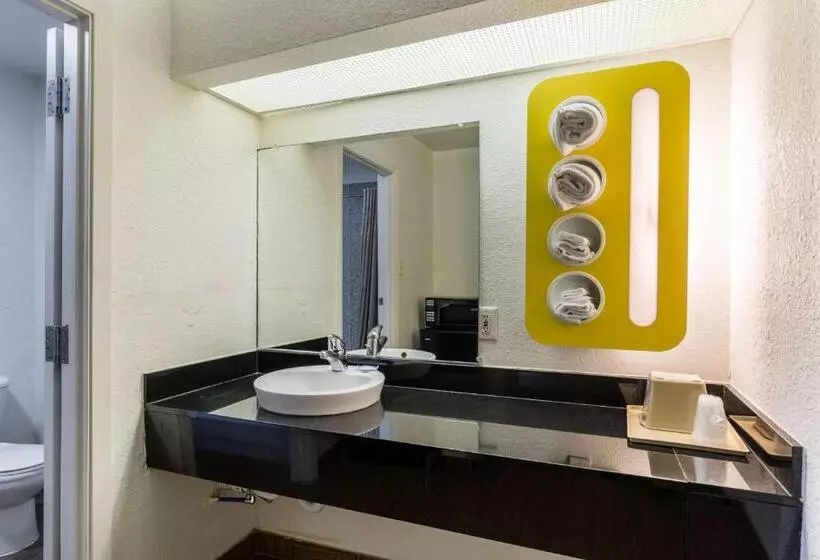 Hotelli Quality Inn & Suites Port Lavaca Near Lighthouse Beach