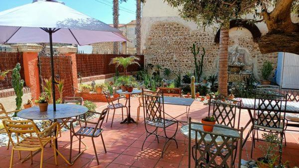 膳宿费 El Castell Embruixat