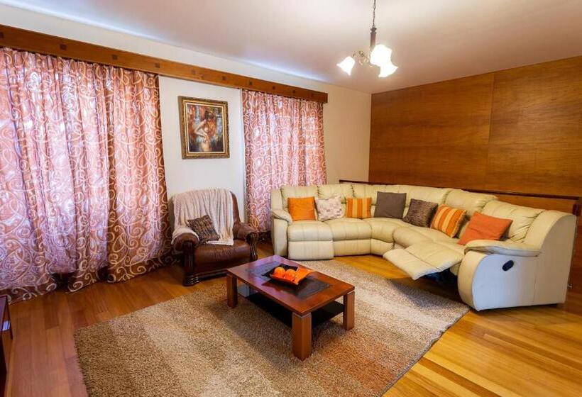 پانسیون Home Sweet Home