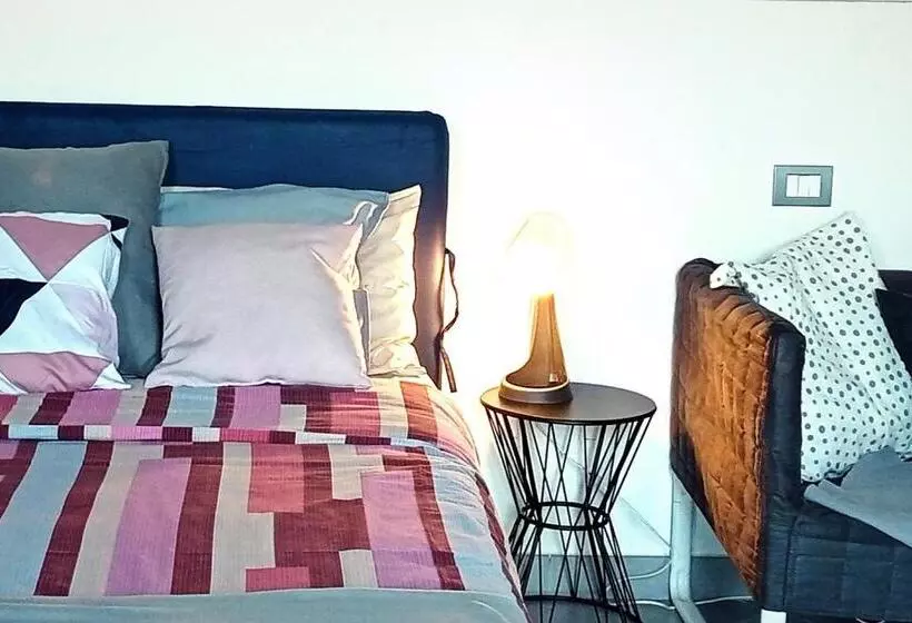 ペンション La Camera Di Cavazzona