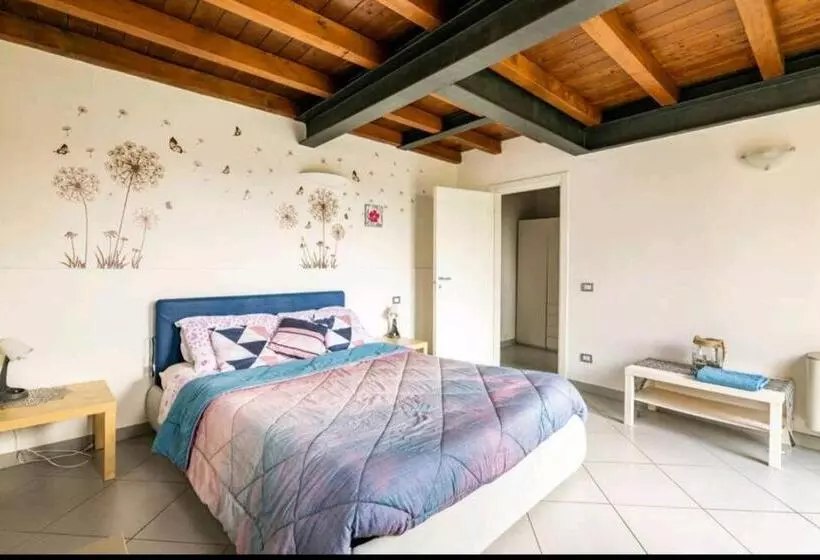 ペンション La Camera Di Cavazzona