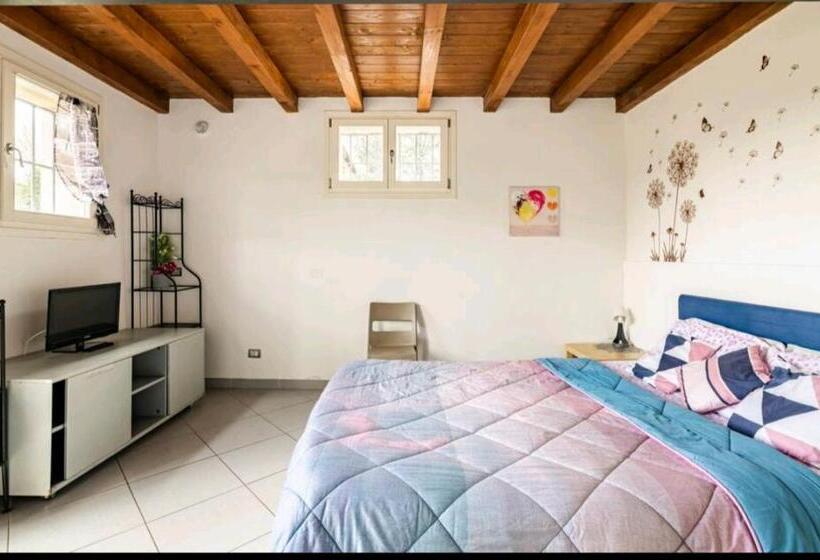 פנסיון La Camera Di Cavazzona