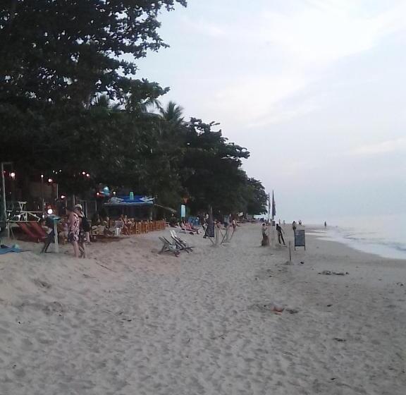 פנסיון Lanta Daisy Residence