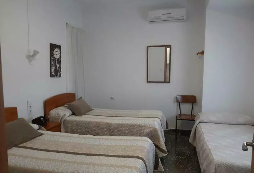 ペンション Pensíon Lucia