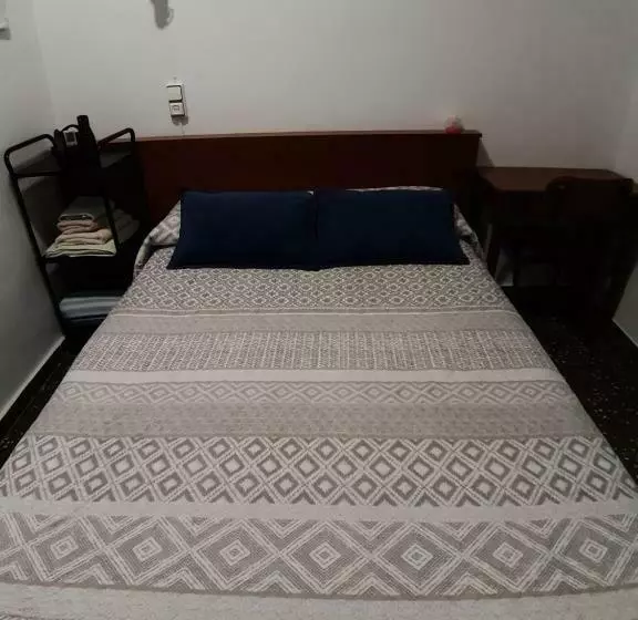 ペンション Pensíon Lucia