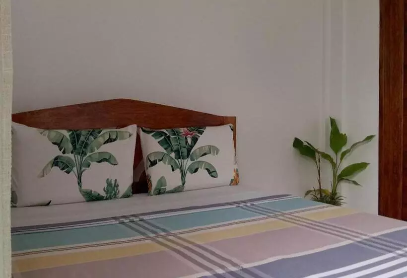 Majatalo Vincent Lloyd S Guestroom