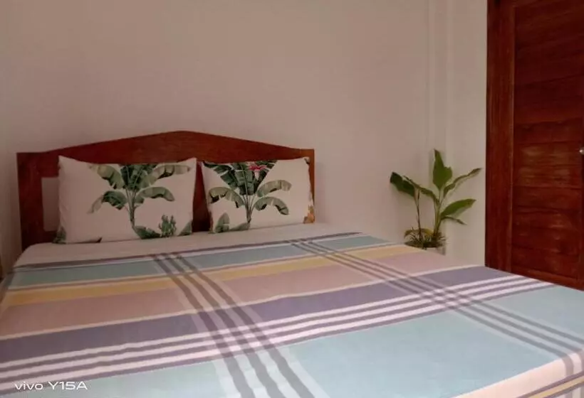 Majatalo Vincent Lloyd S Guestroom