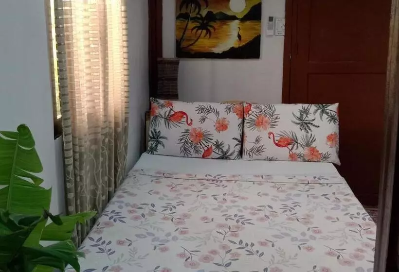 Majatalo Vincent Lloyd S Guestroom