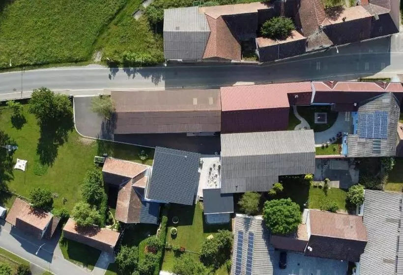 ペンション Wohlfühlhof Bachzelt