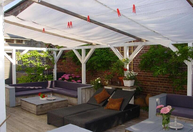 Robert S Bed & Breakfast