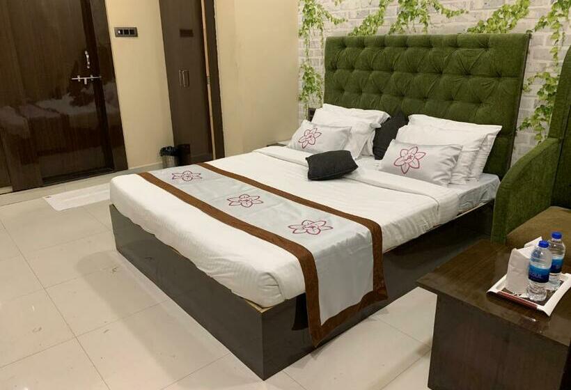 The Jk Hotel   Opp Railway Station, Civil Lines, Sadar, Nagpur