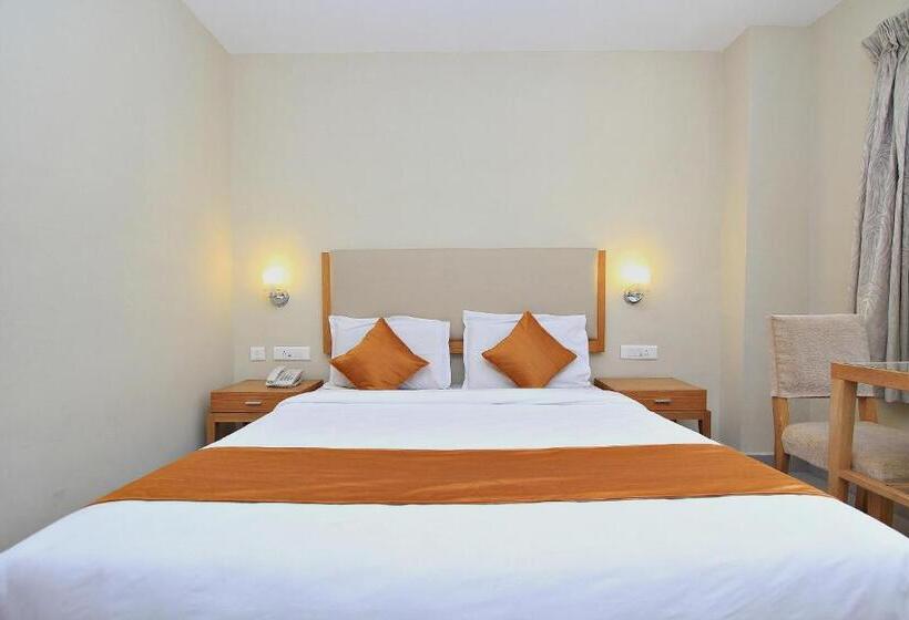 בית מלון כפרי Capital O Hills Palace