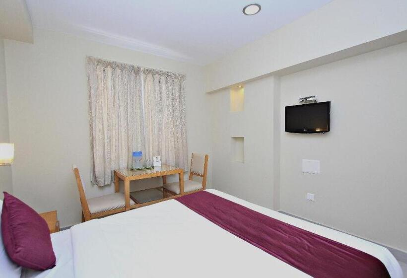 בית מלון כפרי Capital O Hills Palace