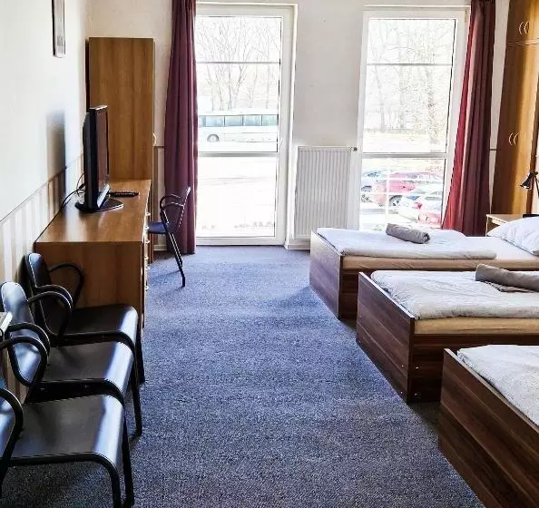 Hotelli Zimní Stadion