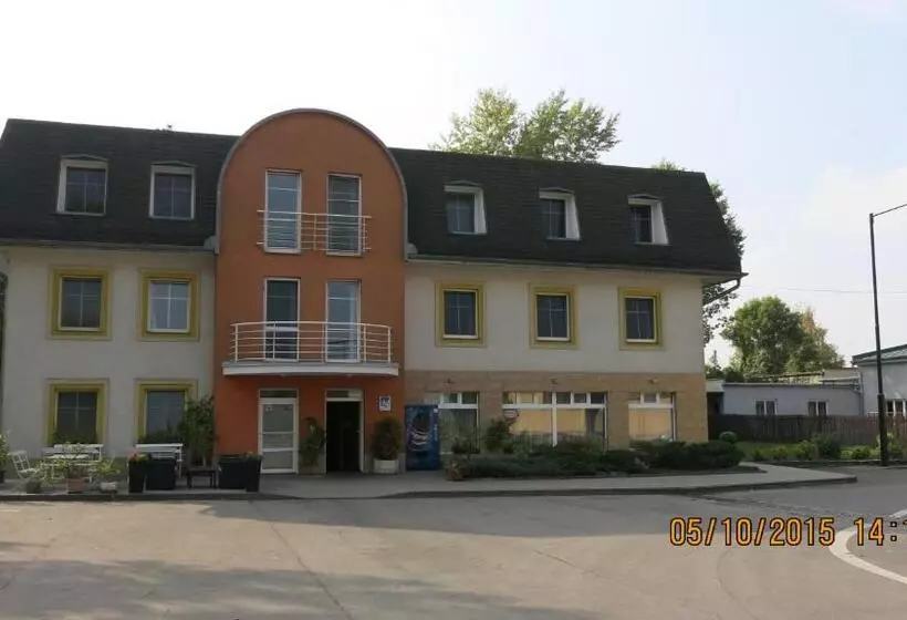 Hotelli Zimní Stadion