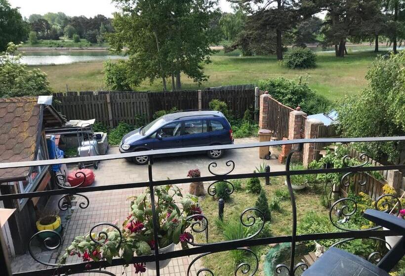 پانسیون Sea & Bbq Apartment , 2nd Floor