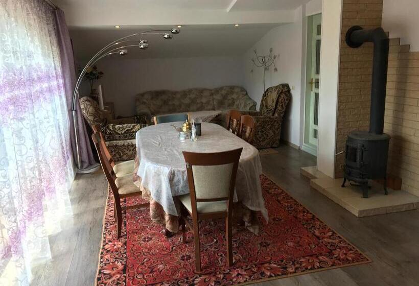 پانسیون Sea & Bbq Apartment , 2nd Floor