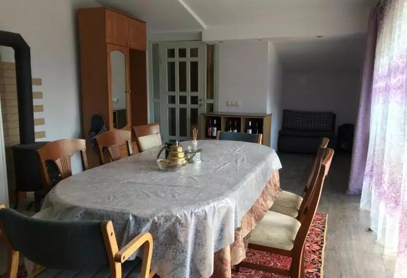 پانسیون Sea & Bbq Apartment , 2nd Floor