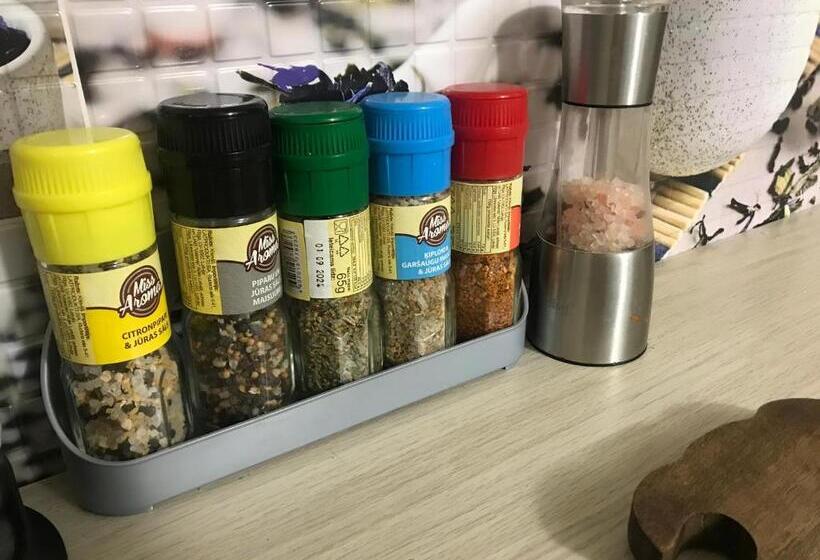 پانسیون Sea & Bbq Apartment , 2nd Floor