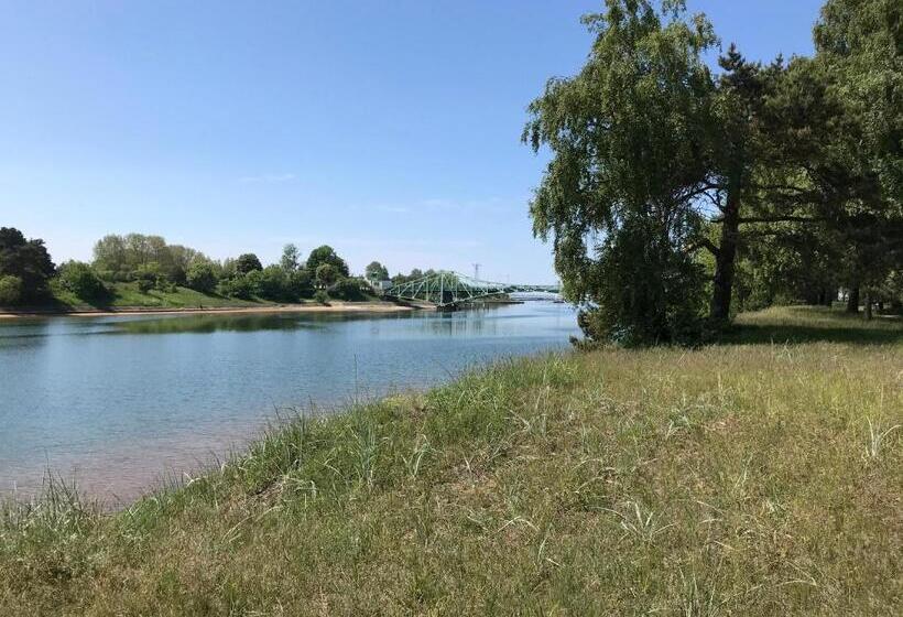 پانسیون Sea & Bbq Apartment , 2nd Floor