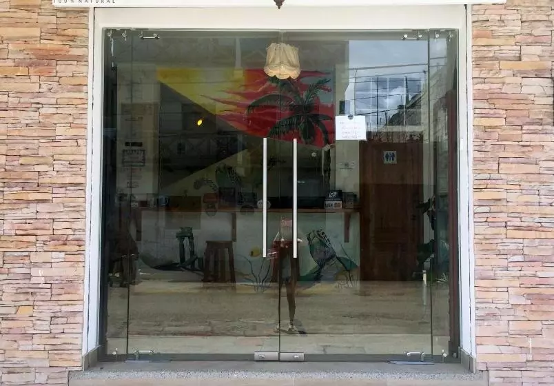 Retkeilymaja Hostal Yaku Montañita